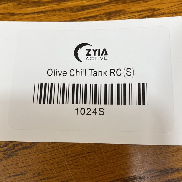 ZYIA Active Tank Small Perforated Sleeveless Round Neck Olive Green - Picture 7 of 10